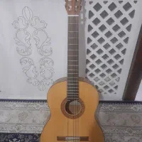 گیتار یاماها c40