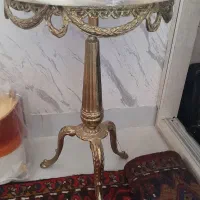 میز برنزی