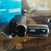 دوربی فیلمبرداری جی وی سی به همراه سه پایه و کیف