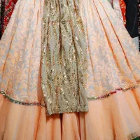 لباس محلی شیک|لباس|مرودشت, استادیوم‎|دیوار