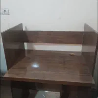 میز کامپیوتر  ملامیمنه  در حد نو