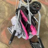 کالسکه دو قلو