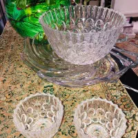 تعدادی میوه خوری و شیرینی خوری و کاسه آجیل ژاپن