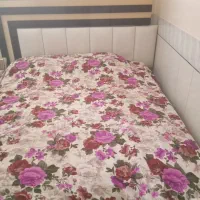 تخت و میز آرایش و پاتختی