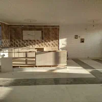 واحد ۱۰۰ متری طبقه دوم تمیز و دلباز