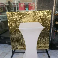 میز و دیوار پولکی سه بعدی