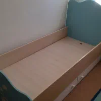 تخت  کودک تا نوجوان ۱۲سال قابل استفاده است.
