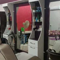 دکور ارایشگاه،جنس گلس ترک و لترون