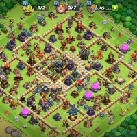 اکانت کلش TH16 با اسکین‌های لجندری بسیار قدیمی