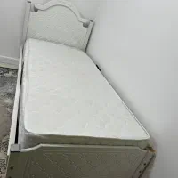تخت تک نفره