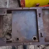 شاسی دیزل ژنراتور باک، بالابر در نگهبانی قالب جدول