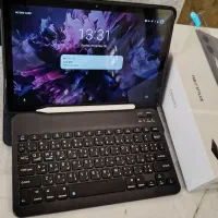 تبلت همراه قلم و کیبورد هوشمند