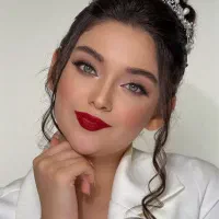 میکاپ و شینیون اروپایی فقط ۱۷۰۰
