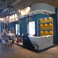 به یک برش کارو مونتاژ کار جهت کار در نجاری