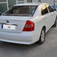 فروش یک دستگاه خودرو لیفان ۶۲۰ سیسی ۱۸۰۰