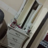 آینه و کنسول شمعدان