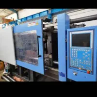 استخدام نیروی کار در کارخانه تزریق پلاستیک