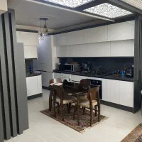 ۱۰۰ متر دفتر کار سند مسکونی خ شیخ مفید