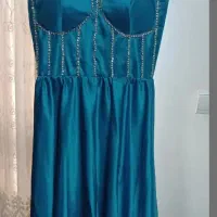 لباس اتو مو شیور قاب گوشی|لباس|میانه, |دیوار