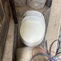 فروش دو عدد توالت فرنگی کاملا سالم