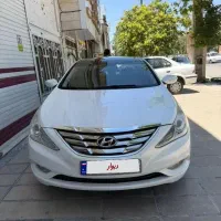 سوناتا وای اف 2012