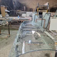 شیشه خم پنجره