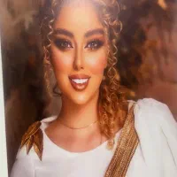 به همکار تمام وقت برای سالن زیبایی