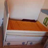 تخت کودک برند تی تی|تخت و صندلی بچه|رویان, |دیوار