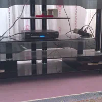 یک عدد دستگاه کاملا سالم و تلویزیون ۲۹ اینچ