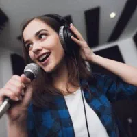 آموزش آواز و صداسازی