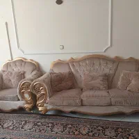 مبلمان راحتی 7 نفره به همراه میز وسط و4 عدد عسلی