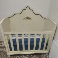 تخت کودک|تخت و صندلی بچه|پیر بکران, |دیوار