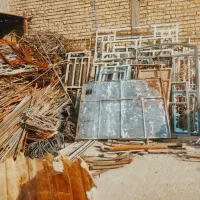 خریدار آهن آلات ساختمانی باغ و انبار