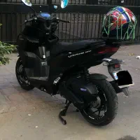 Vario 160 نیرو موتور رادیات دار