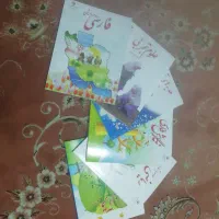تعدادی کتاب دوم ابتدایی پیدا شده
