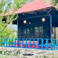 کلبه بومگردی در قلب بهشت