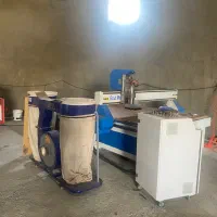 اپراتور لیزر حکاکی سی ان سی وکیوم ام دی اف