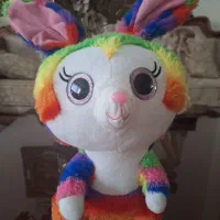 عروسک خرگوش رنگین کمانی