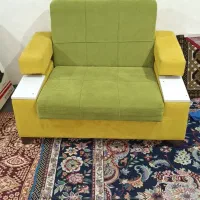 مبل تختخوابشو سالم در حد نو بدون نقص مشکل|مبلمان خانگی و میز عسلی|رشت, یخسازی|دیوار