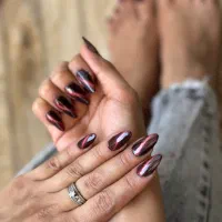 انجام کاشت ناخن روسی فشیال و مژه و بافت مو