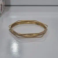 النگو طلا. 50 بالای تابلو