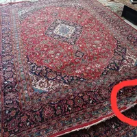 دو عدد فرش دستباف متوسط به فروش میرسه