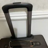 چمدان سایز متوسط|کیف، کفش، کمربند|بیرجند, |دیوار