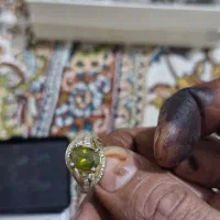 انگشتر دخترانه با نگین یاقوت و زمرد و زبرجد اصلی