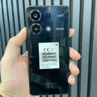 شیائومی نوت ۱۳ بدون نقطه در حد اکبند