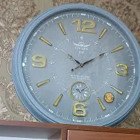 ساعت دیواری نو اجناس مغازه