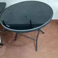 میز شیشه ای. مجموعه بزرگ دوستان