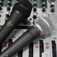 مداح و قاری مراسمات ترحیم . فاتحه خوانی