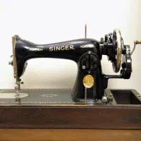 چرخ خیاطی عتیقه سینگر Singer با درپوش آنتیک
