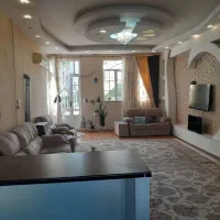 خونه ی دوطبقه طبقه ی اول
